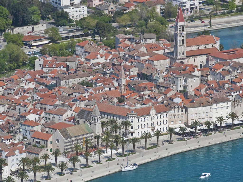 Apartment & Room Ursa Trogir Exterior foto