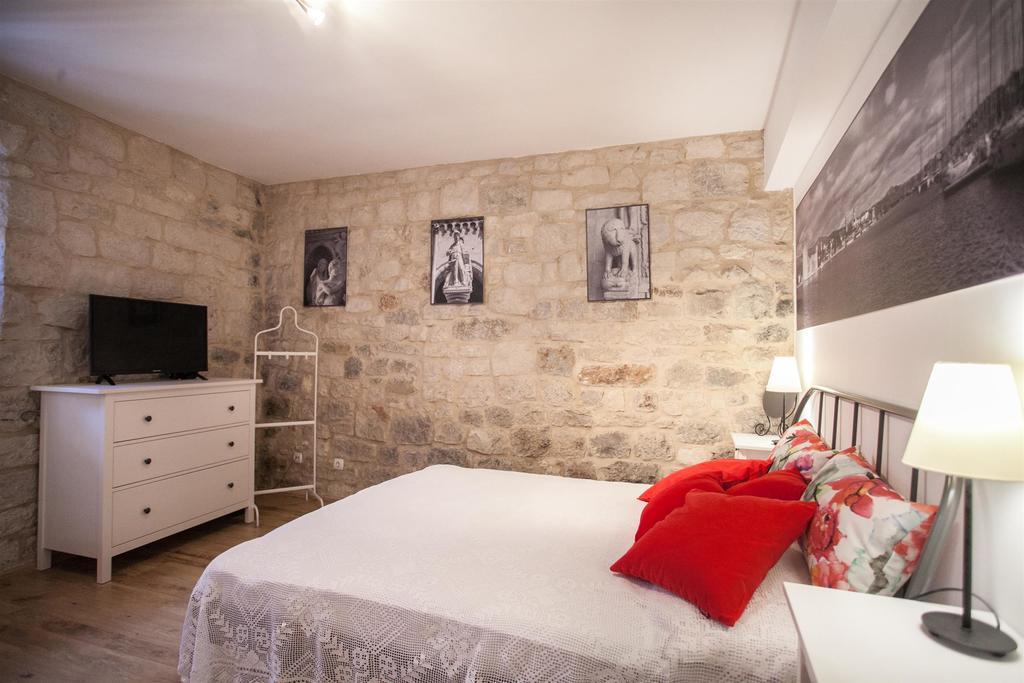 Apartment & Room Ursa Trogir Exterior foto